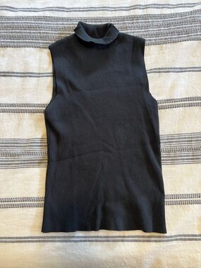 Sleeveless Ribbed Mock Neck Top - Navy